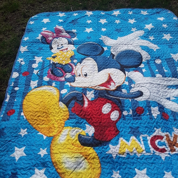 Mickey And Minnie Mouse Twin Blanket or bedspread 72x 53 in handmade - Picture 6 of 8